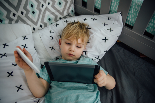 Jak omezit dětem čas u obrazovek pomocí tvořivých hraček